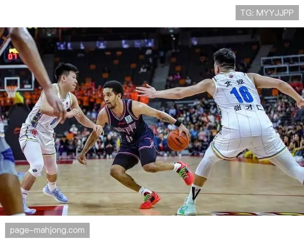 CBA联赛格局生变 浙沪粤三强争霸传统豪强面临严峻挑战